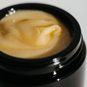 Kinu Glowing Body Balm